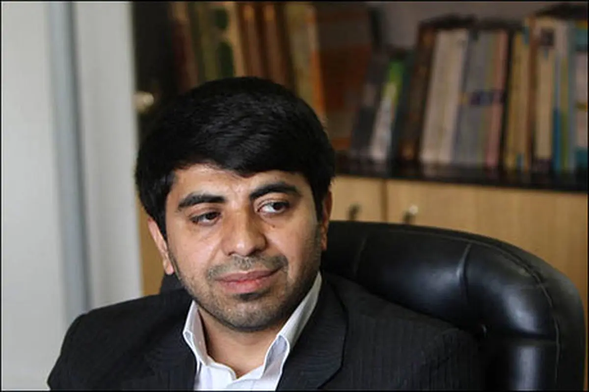 میدان انقلاب به شکل فعلی باقی خواهد ماند
