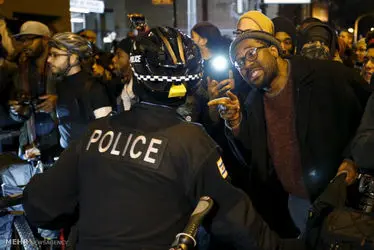 اعتراض به تبعیض نژادی پلیس در شیکاگو‎/گزارش تصوصری