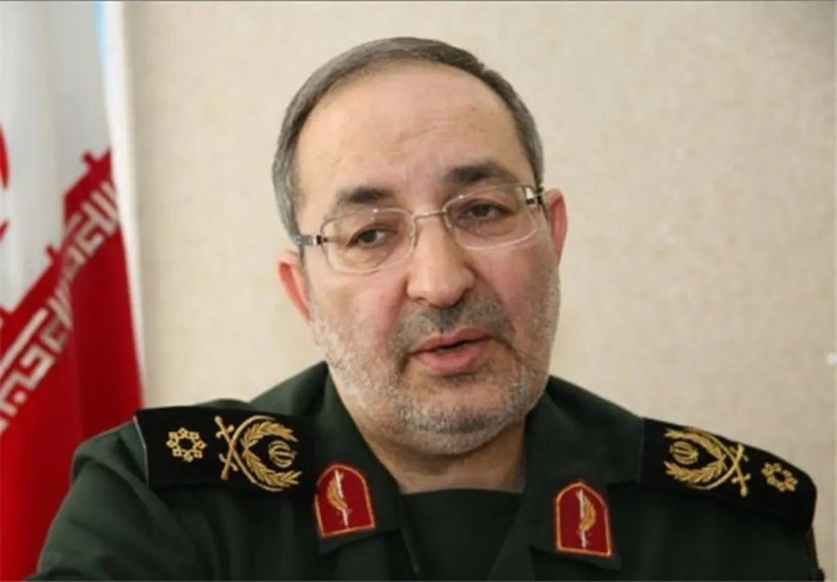 هیچکس حق مذاکره و گفت‌‌وگو با بیگانگان در مورد توان دفاعی و موشکی کشور را ندارد