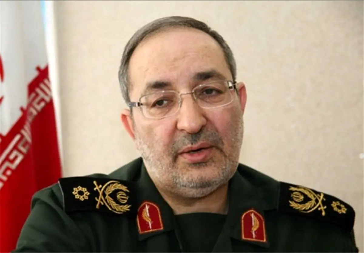 هیچکس حق مذاکره و گفتوگو با بیگانگان در مورد توان دفاعی و موشکی کشور را ندارد