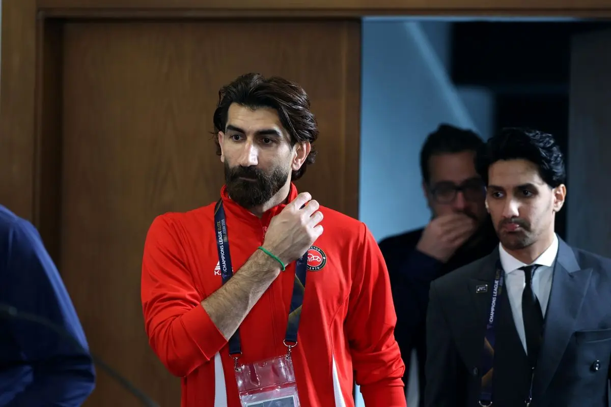 علیرضا بیرانوند در کنفرانس مطبوعاتی بازی شباب‌الاهلی خبر ساز شد