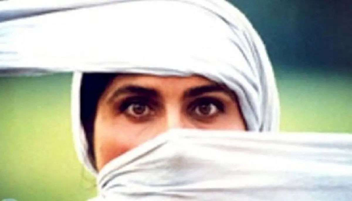 نشان ایسفا به سوسن تسلیمی تقدیم شد