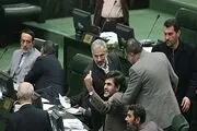 رابطه عجیب برخی امضاها و نطق‌ها در مجلس