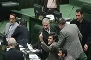 رابطه عجیب برخی امضاها و نطق‌ها در مجلس
