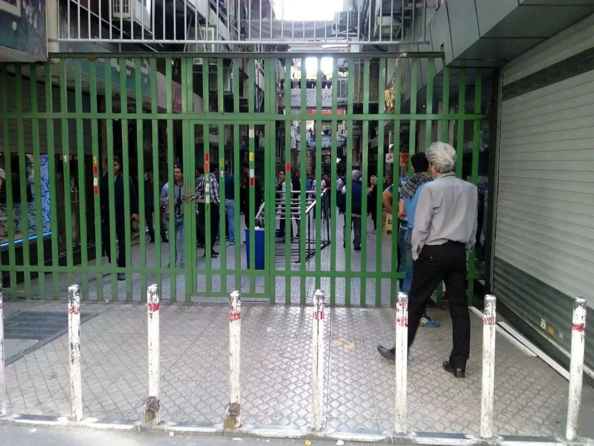 تعطیلی اصناف بازار امیراکرم در اعتراض به دست فروشی/ اصناف: بازار کسادتر شد
