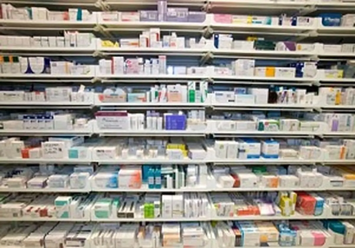 تاسیس داروخانه در کلینیکهای ویژه مورد اعتراض داروسازان است