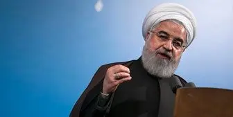 روحانی: مردم انقلاب اسلامی را علی‌رغم میل همه قدرت های بزرگ آن روز جهان به پیروزی رساندند