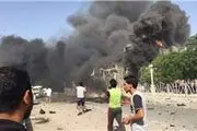 حملۀ انتحاری یک بمب‌گذار به یک پایگاه نظامی یمن 