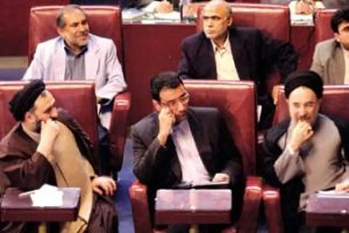 سیاست بازی در وزارت علوم موجب فرار مغزها