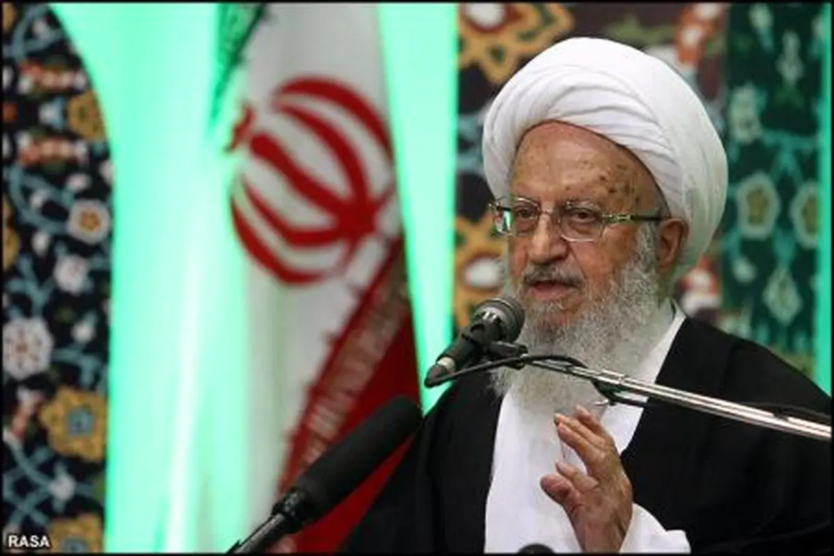 واکنش آیتالله مکارم به شهادت طلبه همدانی