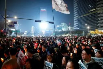 مردم کره‌جنوبی خواستار استعفای «پارک گون-هه» شدند/ عکس