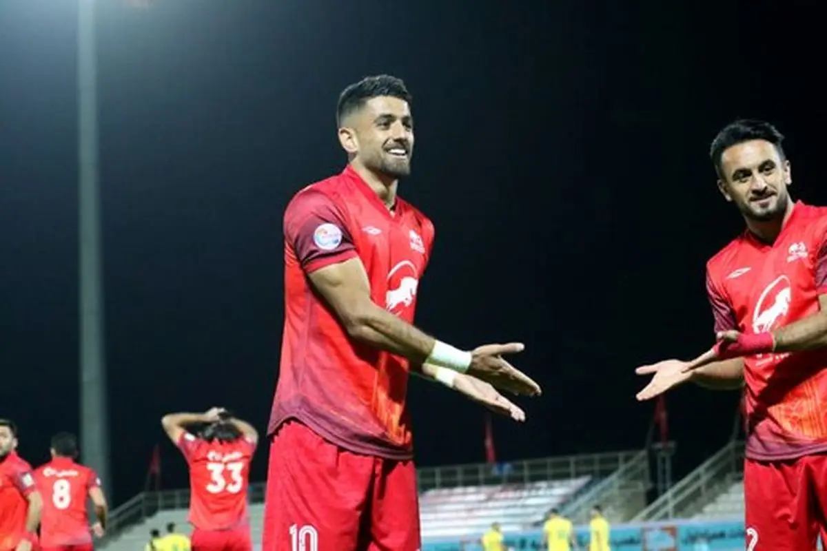 مخالفت تراکتور با درخواست گلمحمدی و پرسپولیس