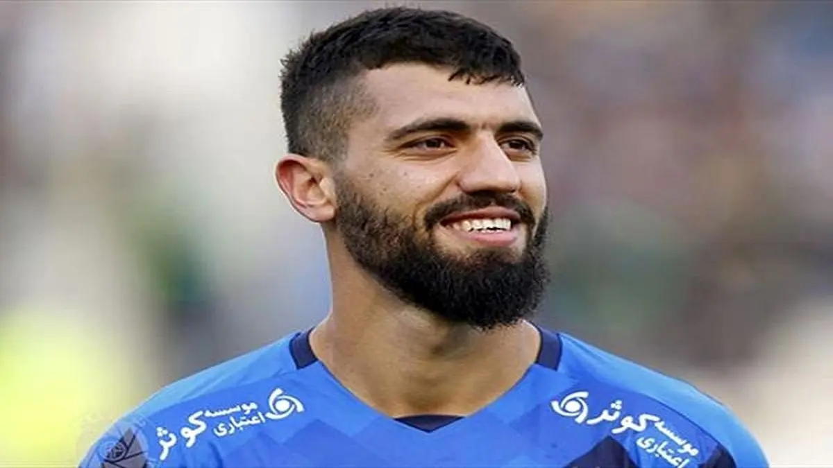 مدافع استقلال به دربی ۹۸ میرسد