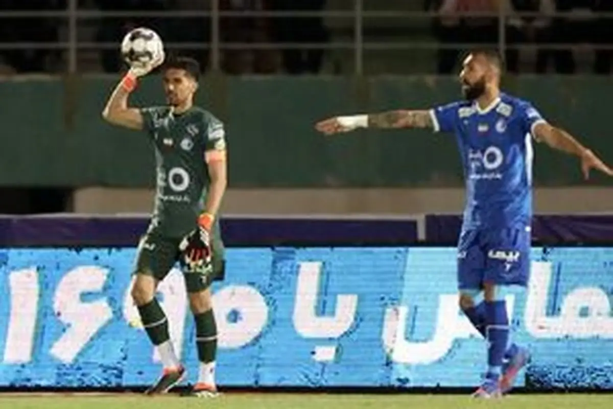 کنایه دروازه‌بان استقلال به پرسپولیس