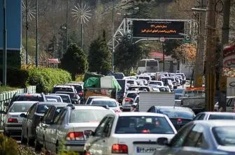 هشدار به مسافران؛ ترافیک سنگین در آزادراه قزوین- کرج/ بارش باران در محور کندوان
