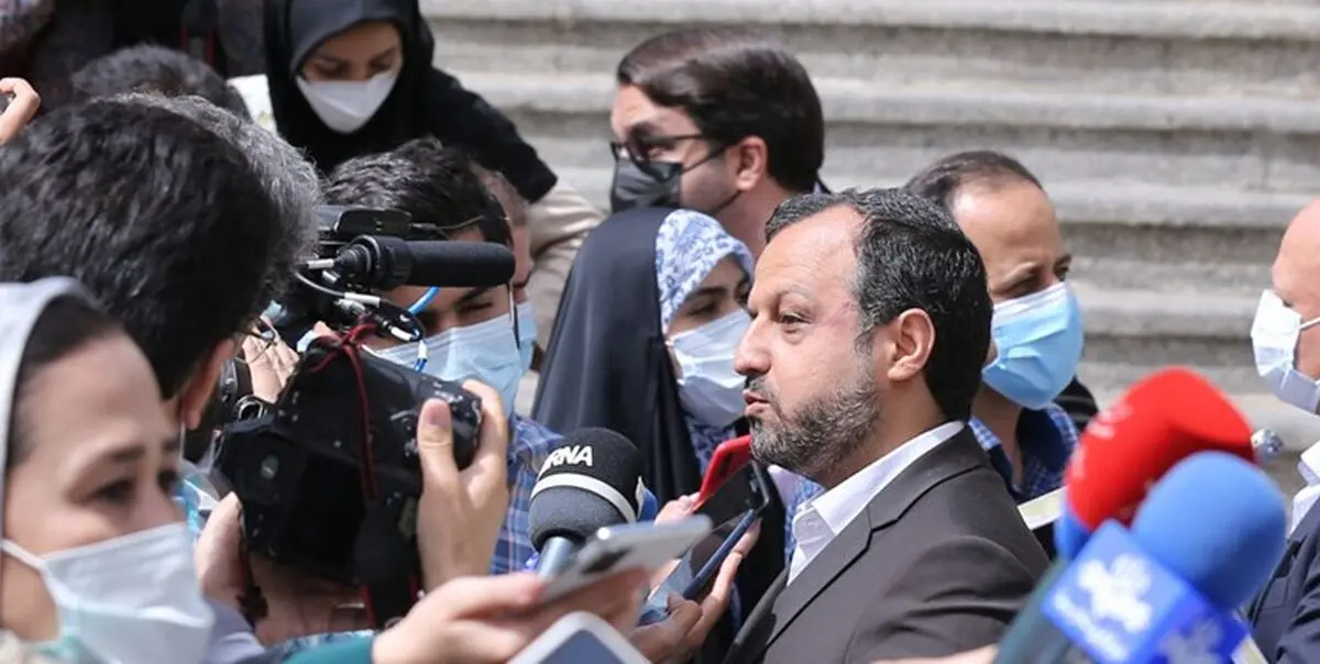 خاندوزی: منابع لازم برای افزایش حقوق‌ها در نظر گرفته شده است
