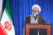 انتقاد امام جمعه قزوین از نمایشگاه بانوان