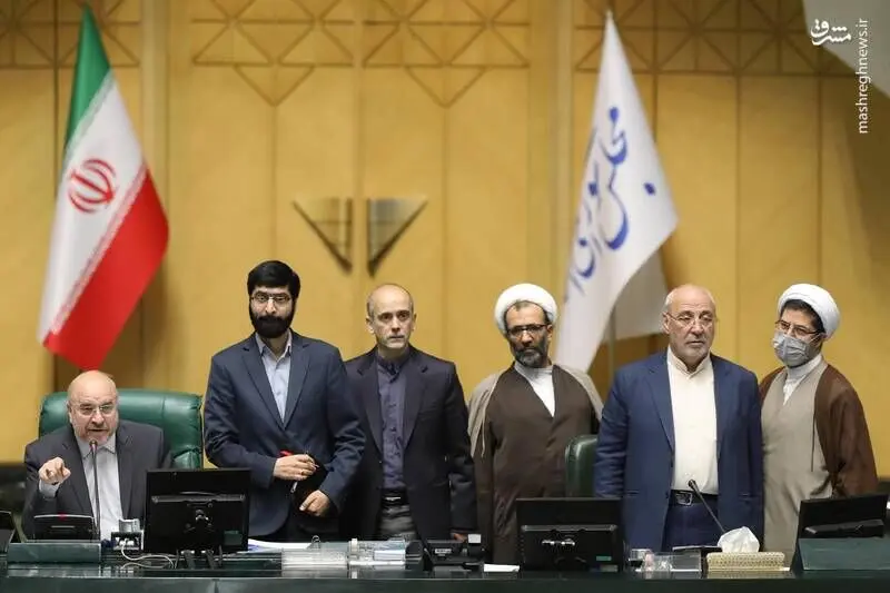 جلسه علنی مجلس در یکشنبه ۲۰ فروردین۱۴۰۲/گزارش تصویری