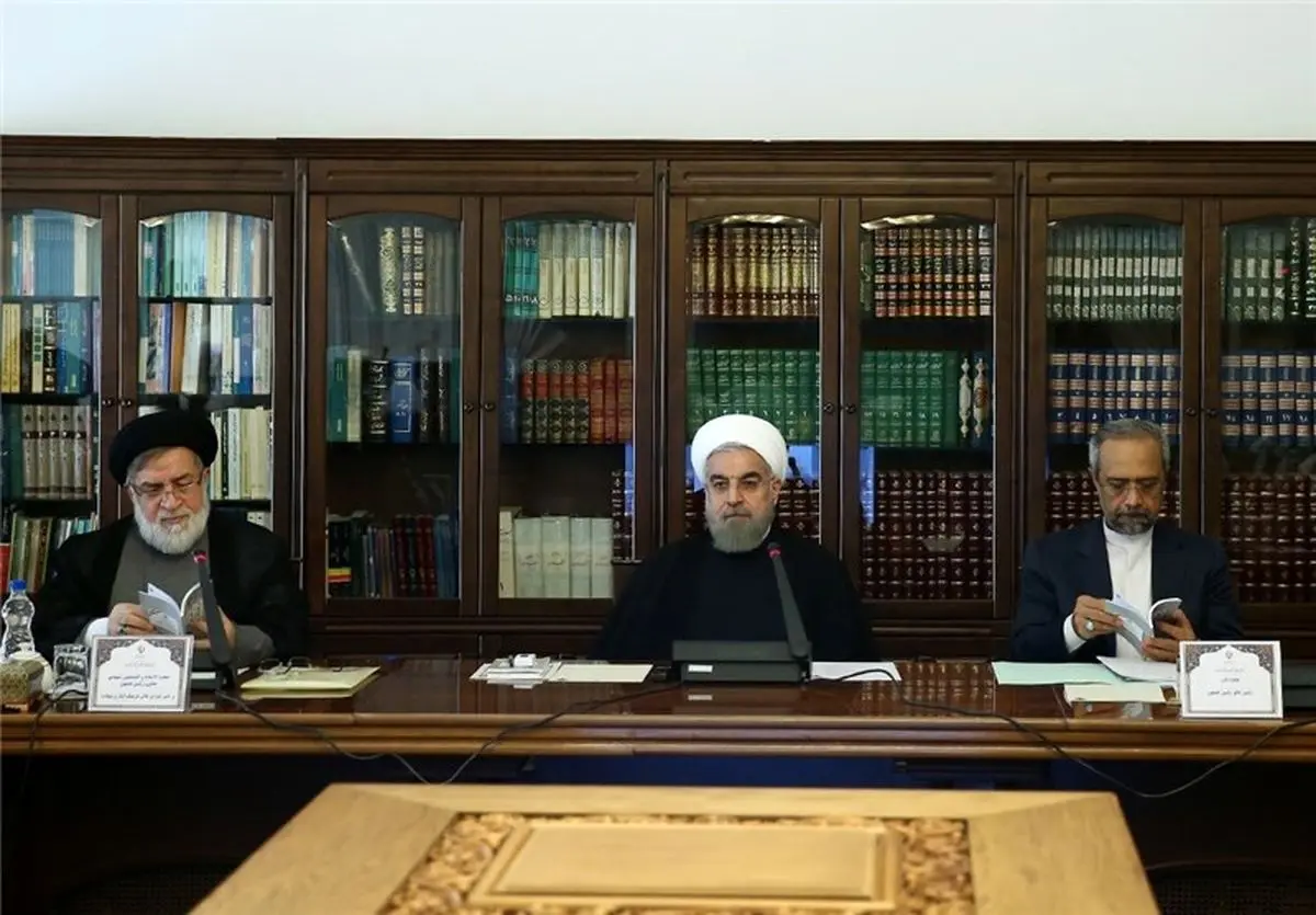 روحانی: فداکاری باید به فرهنگ عمومی نسلها تبدیل شود