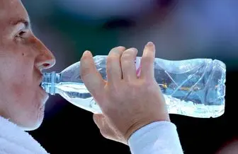 آب مانده در بطری پلاستیکی خطرناک است؟
