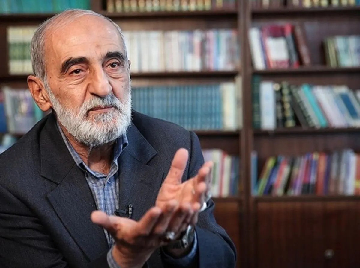 سیم خاردار مانع سیل نیست لایحه عفاف را پس بگیرید!