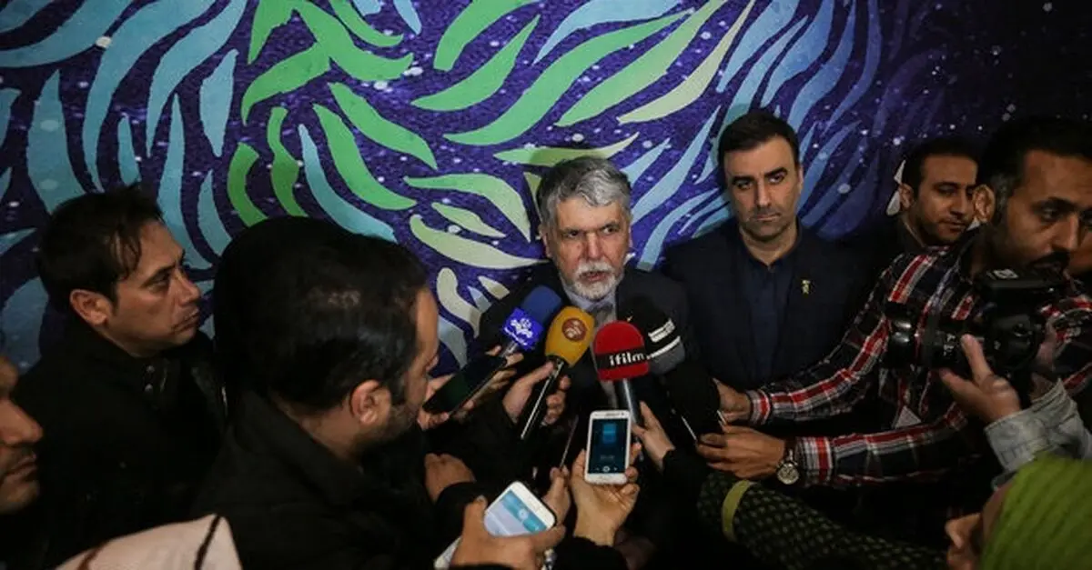 قول وزیر ارشاد برای حمایت «بدون محدودیت» از جشنواره تئاتر فجر