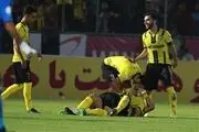  صدرنشین لیگ پیروز به رختکن رفت