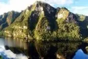 تصویری از یک دریاچه فوق العاده زیبا