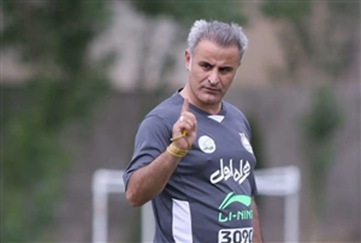 خرمگاه: باید بازی با پرسپولیس را کنترل کنیم