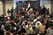 ادامه تحصن هوادارن صدر در پارلمان عراق +فیلم