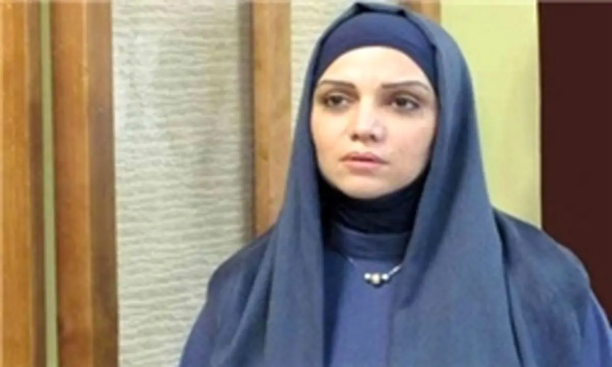 خانم بازیگر: بیشتر ترجیح میدم در خانه بمانم و نان خشک بخورم!/ فیلم
