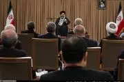  تصویری پربازدید از گفتگوی خصوصی رهبر انقلاب با پزشکیان 