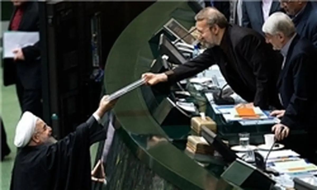 تاخیر دولت در ارائه لایحه بودجه و حاشیه‌هایی که در پی داشت