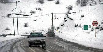 وضعیت جاده ها 13 آذر/ بارش پراکنده برف و باران در محور‌های خراسان رضوی