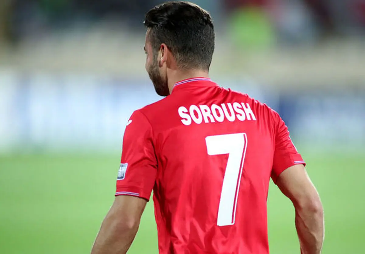 باید به احترام پرسپولیس بایستید