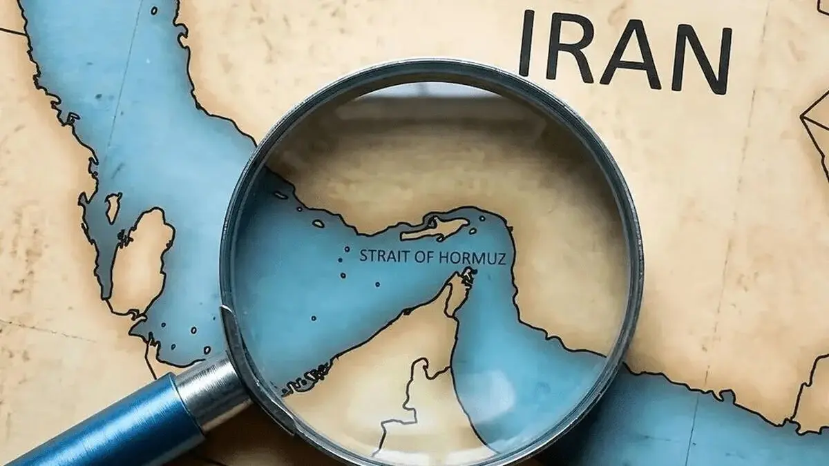 صدای انفجار در تنگه هرمز / کشتی متخلف مجازات شد
