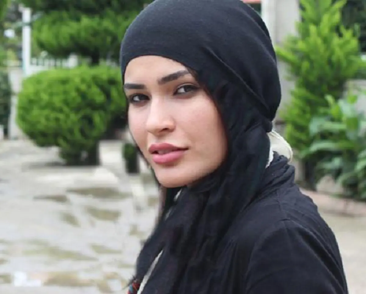 عکس عجیب شیوا طاهری بازیگر نقش دنیا در گذر از رنج‌ها