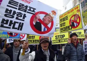 تظاهرات هزاران ژاپنی علیه ترامپ و شینزو آبه