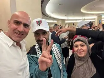استقبال از اسرای آزاد شده فلسطینی از دریچه دوربین‌ها/گزارش تصویری