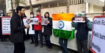 تجمع دانشجویان در اعتراض به اقدامات دولت هند علیه مسلمانان