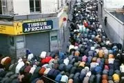 اقامه نماز در خیابان‌های 