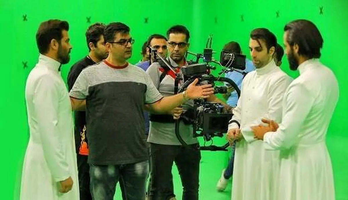 رونمایی از پوستر «سلفی با دموکراسی» با بازی پژمان بازغی