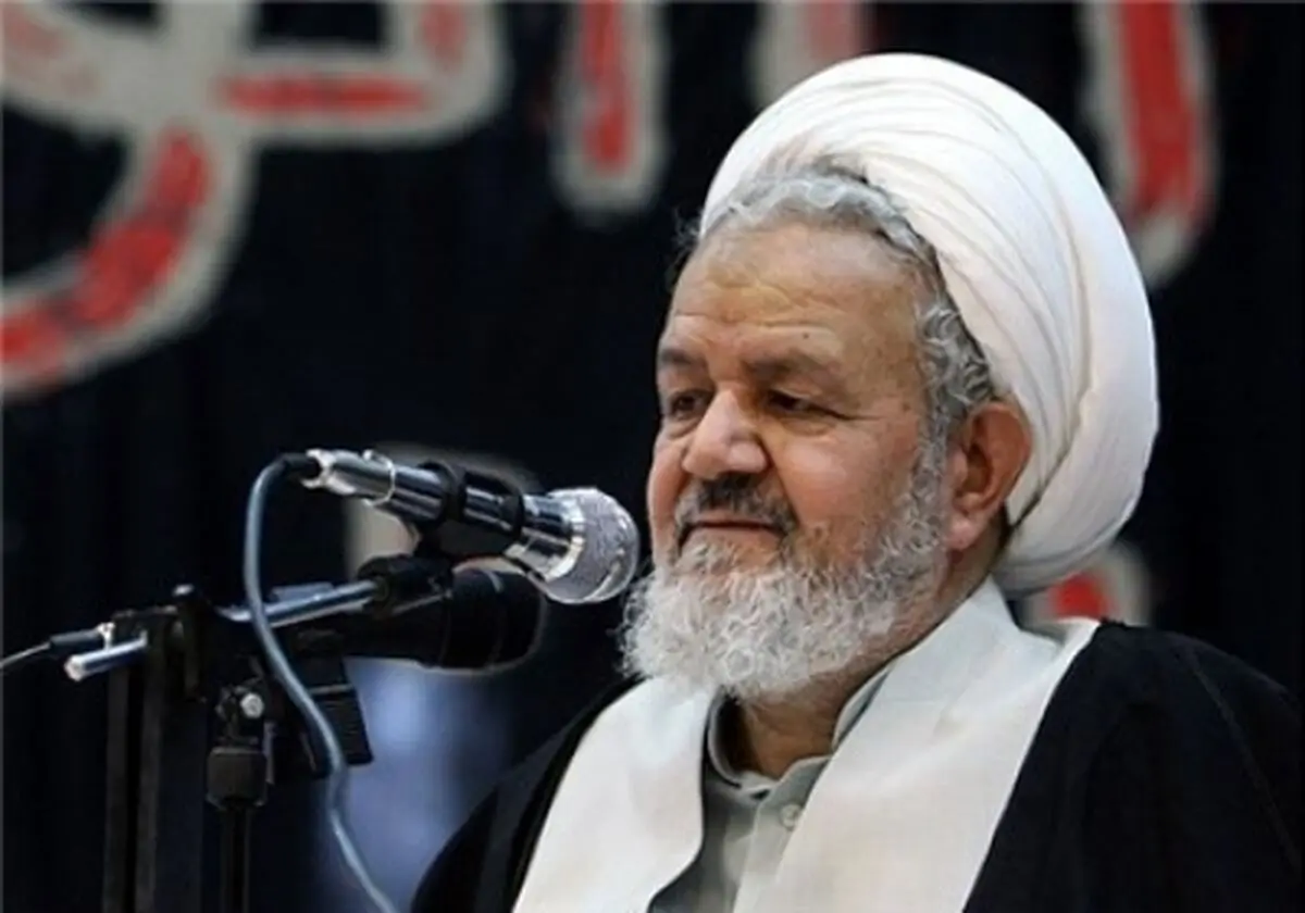 تفنگ سپاه، سینه منافقین و داعشی‌های دیروز و امروز را نشانه می‌گیرد
