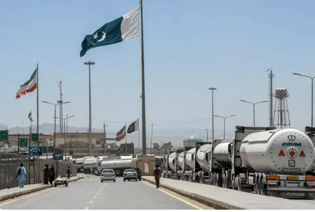 پاکستان غرق در مشکلات ناشی از بستن موقتی مرز با ایران