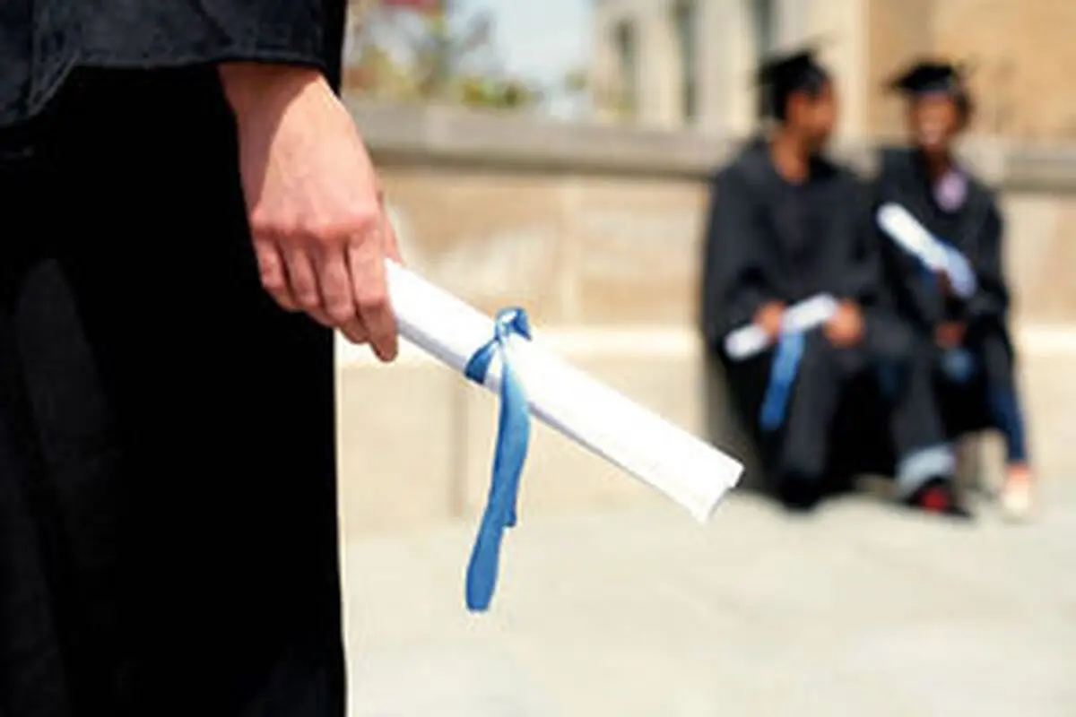 افزایش بیش از ۳۰ درصدی دانشجویان دختر پس از انقلاب
