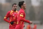 انتقاد بازیکن نفت از داور در دیدار با سپاهان