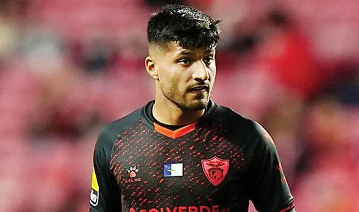 ستاره لژیونر در راه فولاد؟
