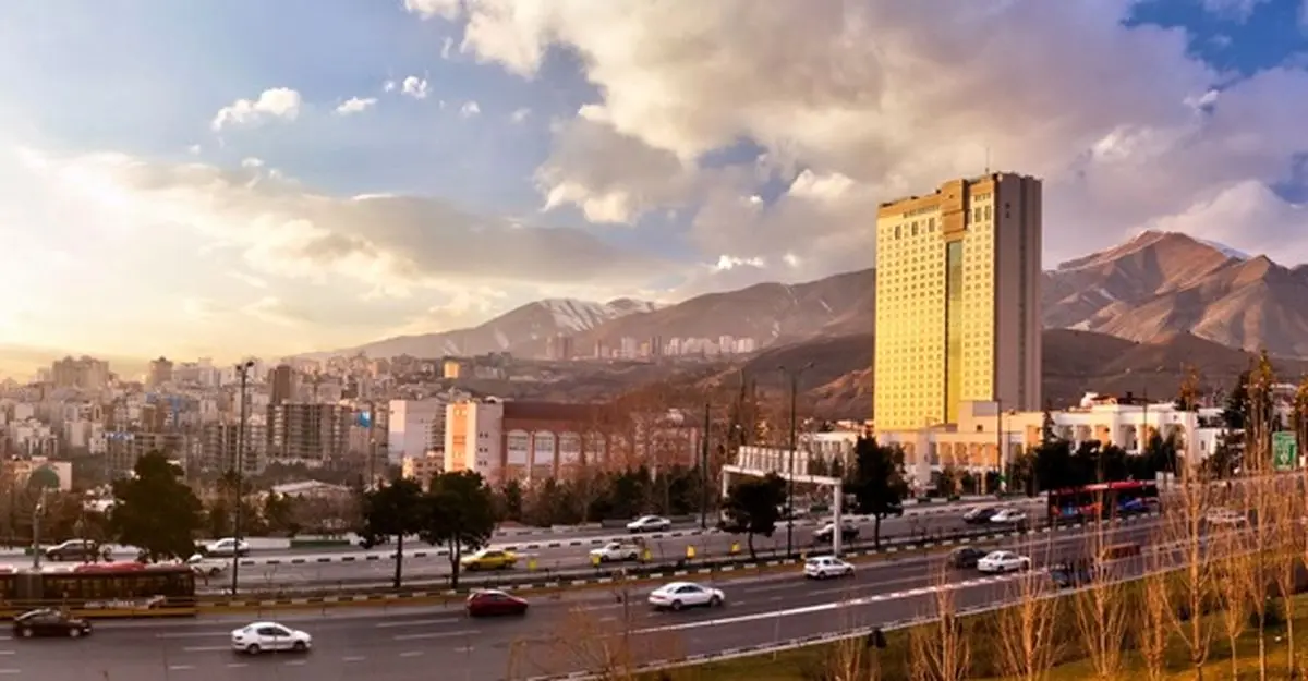 اقامت در هتل پارسیان آزادی تهران