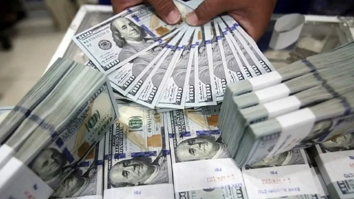 قیمت ارز در ۲۵ خرداد ۱۴۰۱/ دلار ۲۷ هزار و ۴۲۲ تومان است