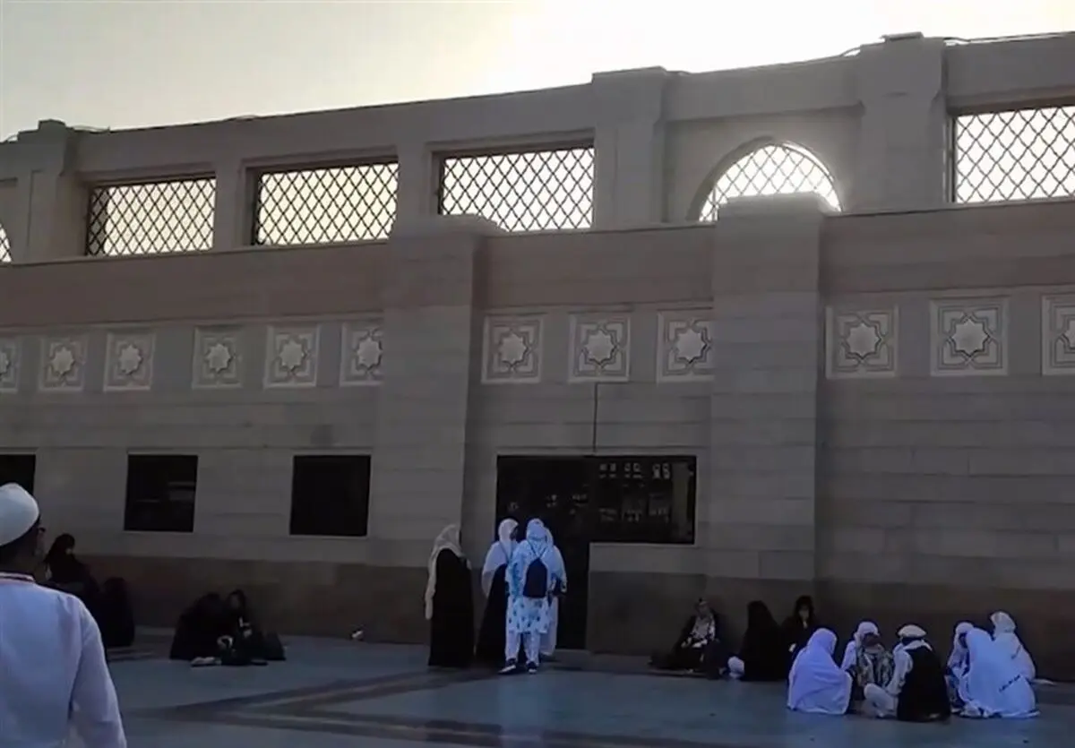 محروم شدن زنان از مشاهده قبرستان بقیع با اجرای طرح دیوارکشی